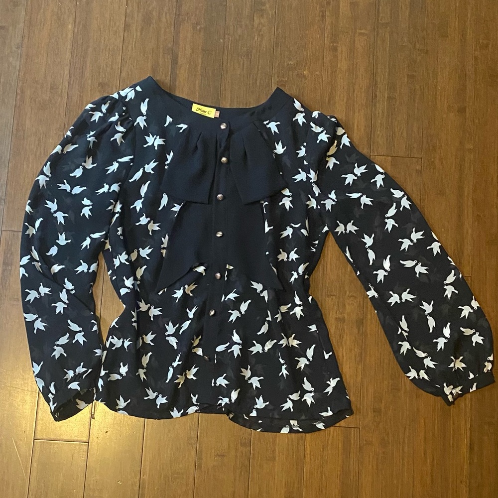 Button up blouse with bow